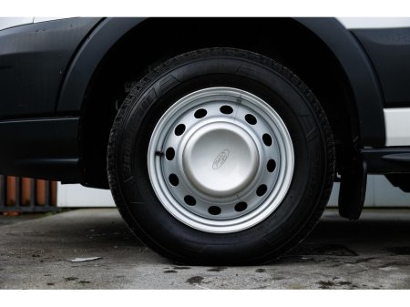 2017 Ford Transit - thumbnail 18