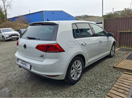 2016 Volkswagen Golf 1.2 AUTO €13,950 thumbnail