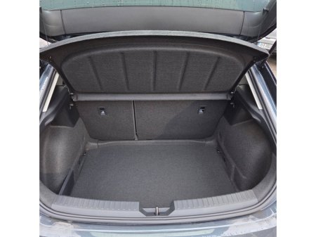 2025 SEAT Leon 1.5 TSI 115hp SE €28,995 thumbnail