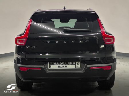 2022 Volvo XC40 (221) R-DESIGN T4 RECHARGE AUTO €33,995 thumbnail