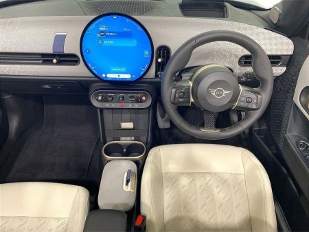 2025 MINI Convertible Cooper S €49,950