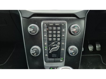 2016 Volvo V40 2.0 D2 R-DESIGN 120BHP 5DR 40 SERIES €8,250 thumbnail