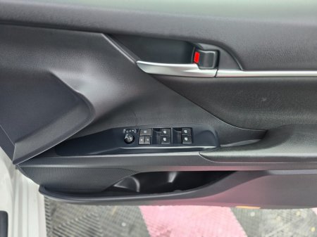 2020 Toyota Camry - thumbnail 22