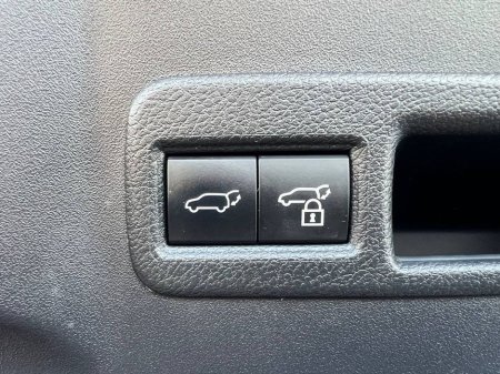 2023 Toyota bZ4X - thumbnail 15