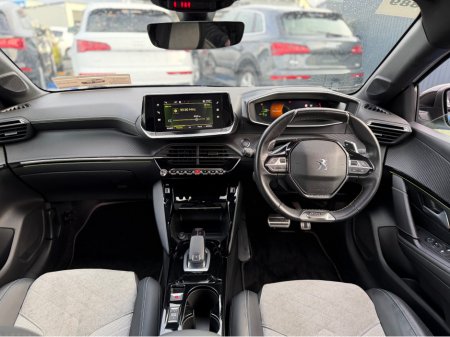 2020 Peugeot 208 - thumbnail 47