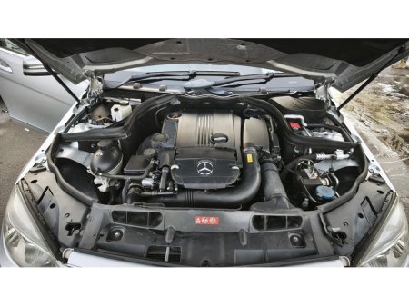 2010 Mercedes-Benz C Class - thumbnail 13