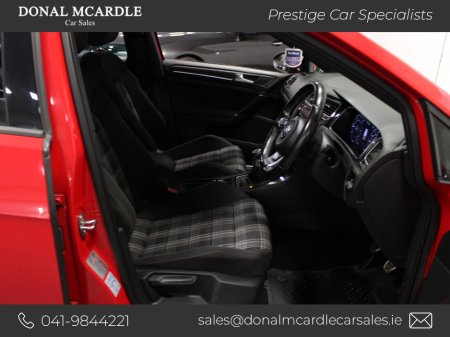 2017 Volkswagen Golf 2.0 TDI GTD 184PS 5DR €17,450 thumbnail