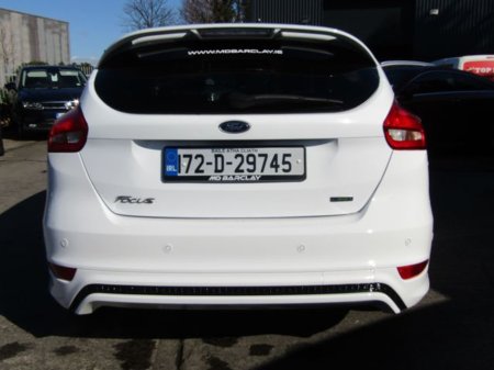 2017 Ford Focus - thumbnail 7