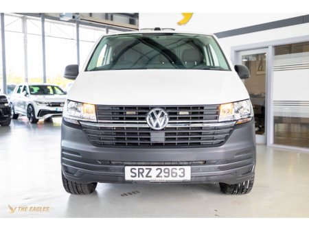 2021 Volkswagen Transporter - view 2