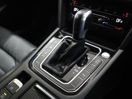 2021 Volkswagen Passat - thumbnail 23