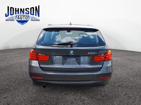2015 BMW 3 Series - view 3
