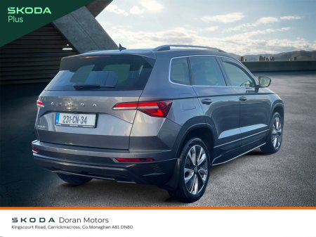 2023 Skoda Karoq STYLE 2.0 TDI 115HP 5 5DR €35,900 thumbnail