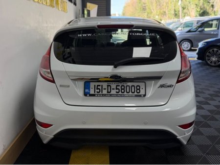 2015 Ford Fiesta - thumbnail 5