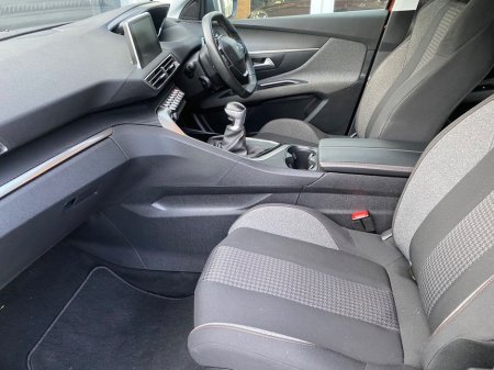 2020 Peugeot 3008 - thumbnail 13