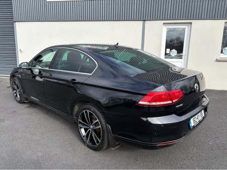 2018 Volkswagen Passat - thumbnail 3