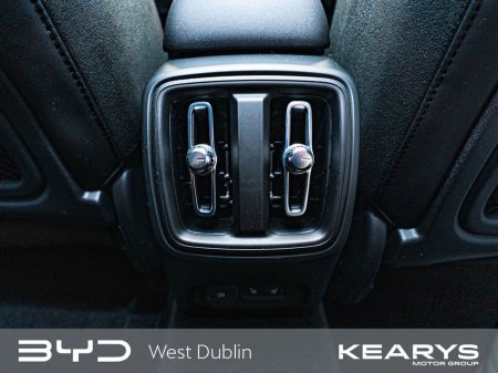 2022 Volvo XC40 - thumbnail 26