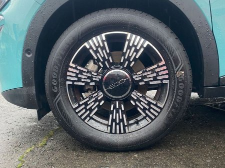 2026 Fiat 600 Dolcevita 1 2 Hybrid Edct €29,995 thumbnail