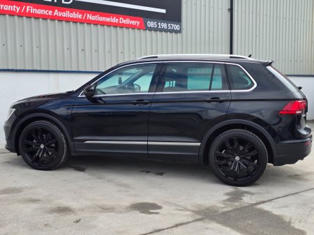 2017 Volkswagen Tiguan - thumbnail 10