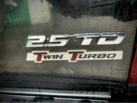 2015 Isuzu D-MAX - thumbnail 5