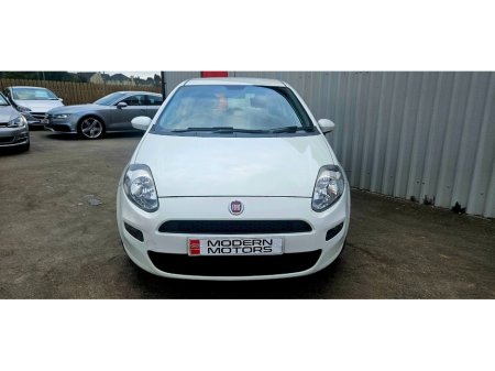 2015 Fiat Punto - thumbnail 4