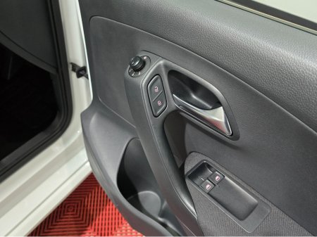 2017 Volkswagen Polo - thumbnail 20