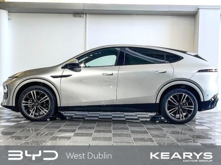 2025 Xpeng G6 - thumbnail 5