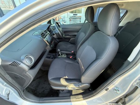 2016 Mitsubishi Mirage - thumbnail 22