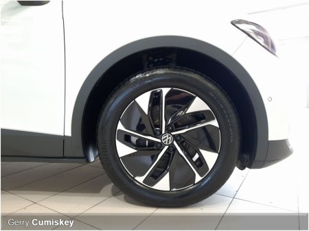 2025 Volkswagen ID.4 - thumbnail 8