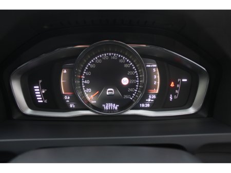 2016 Volvo V60 CROSS COUNTRY 2.0D4 180BHP  CROSS COUNTRY EDITION 5DR ESTATE AUTOMATIC // STUNNING CAR WITH ONLY 152, 000 KMS // BUY WITH CONFIDENCE AA AND SIMI APPROVED DEALER 2025 // FINANCE ARRANGED // ALL TRADE INS WELCOME // €15,950 thumbnail