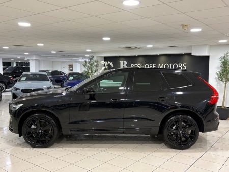 2025 Volvo XC60 T6 PLUS BLACK EDITION AWD=PAN ROOF//HUGE SPEC//AS NEW=2 YEAR VOLVO WARRANTY=TAILORED FINANCE PACKAGES AVAILABLE=TRADE IN’S WELCOME €62,995 thumbnail
