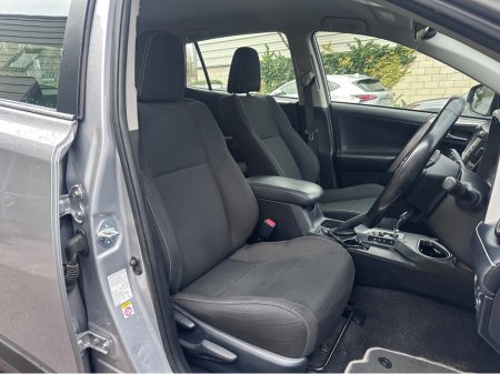 2018 Toyota Rav4 RAV4 HYBRID LUNA SPORT 2WD 4DR AUTO €21,000 thumbnail