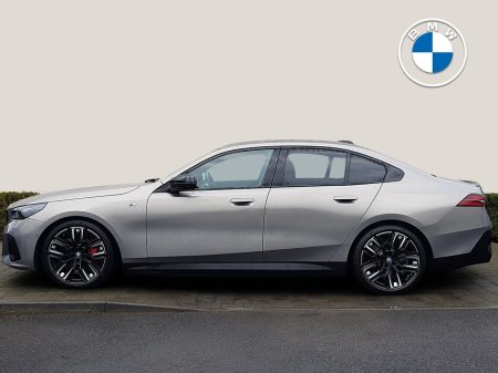 2025 BMW i5 - thumbnail 3
