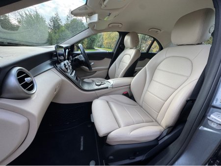 2019 Mercedes-Benz C Class - thumbnail 12