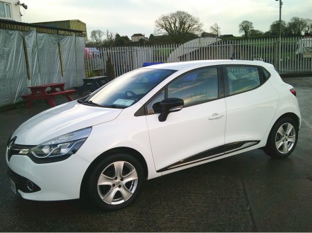 2016 Renault Clio NEW NCT 2028, DYNAMIQUE SAT./NAV., €270 TAX , LOW KMS. S./HISTORY.