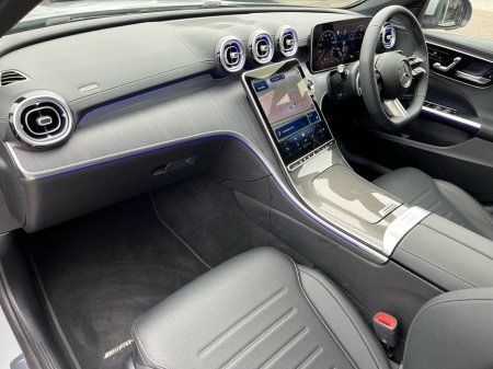 2025 Mercedes-Benz C Class - thumbnail 6