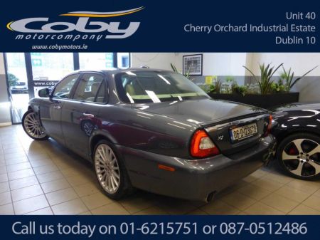 2006 Jaguar XJR 4.2 SUPERCHARGED V8 4DR AUTO 405 BHP. Stunning car with 2 Keys, Heated Seats, MFSW, SAT NAV, Dual Climate Control, Leather Seats, Interior Wood Finish, and Much Much More. €24,950