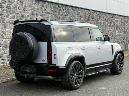 2023 Land Rover Defender 110 3.0 D  HARD TOP S 2 SEAT COMM €63,500 thumbnail