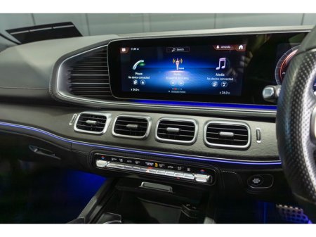 2022 Mercedes-Benz GLE Class GLE 350 de 4MATIC AMG Line €61,950 thumbnail