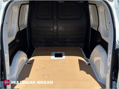 2025 Nissan Townstar - thumbnail 10