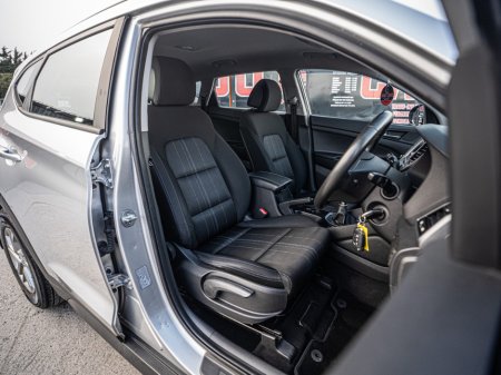 2016 Hyundai Tucson - thumbnail 18