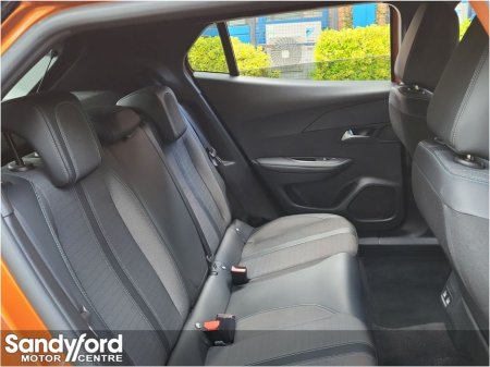 2023 Peugeot 2008 - thumbnail 12