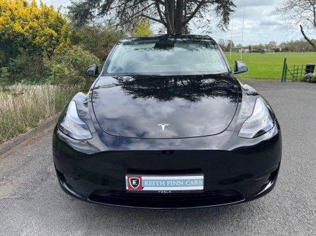 2024 Tesla Model Y - view 3