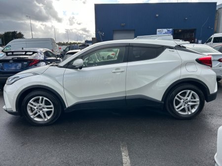 2020 Toyota C-HR - thumbnail 4