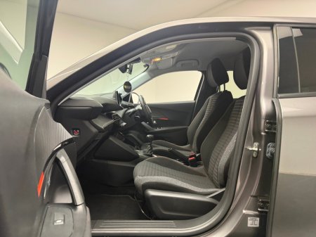 2020 Peugeot 2008 ACTIVE 1.2 100 4DR €16,990 thumbnail