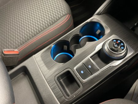 2025 Ford Kuga 2.5 Duratec PHEV ST-Line Auto €38,995 thumbnail