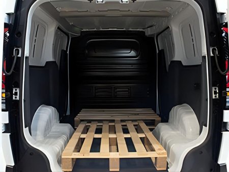 2026 Kia PV5 - thumbnail 4