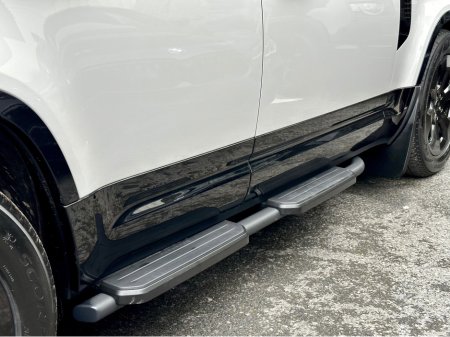 2026 Land Rover Defender Borosco Grey /  X-DYNAMIC SE €119,950 thumbnail