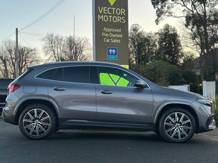 2024 Mercedes-Benz EQA 250+ AMG LINE EXECUTIVE FACELIFT MODEL €38,995 thumbnail