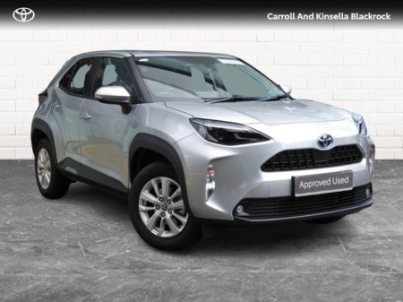 2023 Toyota Yaris Cross Hybrid Luna