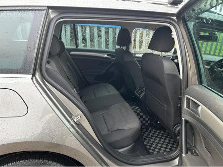 2016 Volkswagen Golf Comfortline 1.2 automatic €13,500 thumbnail